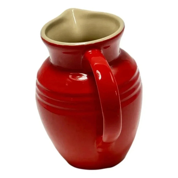 Le Crueset Milk Jug Stoneware Red Pottery 23 oz Ceramic - Picture 4 of 9